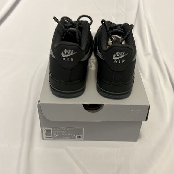 Nike Air Force 1 (GS) 6.5 - Picture 5 of 6